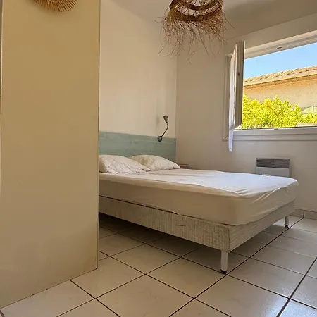 Apartment La Maison Bleue Climatisee 6 Personnes Narbonne