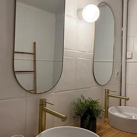Apartment La Maison Bleue Climatisee 6 Personnes Narbonne