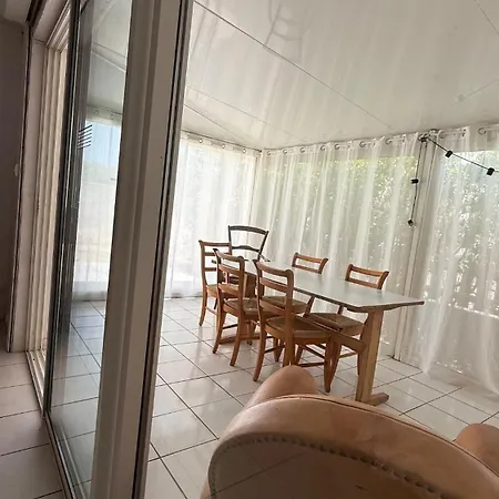 Apartment La Maison Bleue Climatisee 6 Personnes