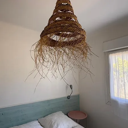 La Maison Bleue Climatisee 6 Personnes *