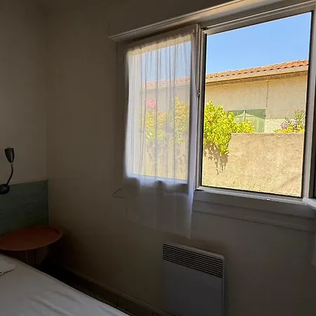Apartment La Maison Bleue Climatisee 6 Personnes