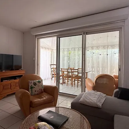 La Maison Bleue Climatisee 6 Personnes * 나르본