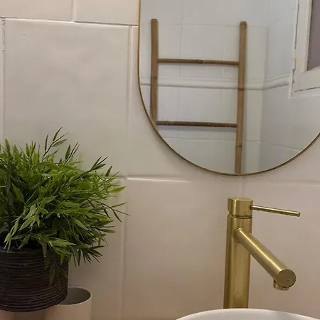 La Maison Bleue Climatisee 6 Personnes
