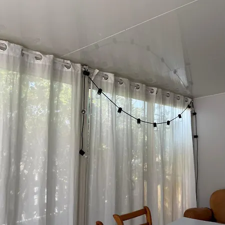 La Maison Bleue Climatisee 6 Personnes